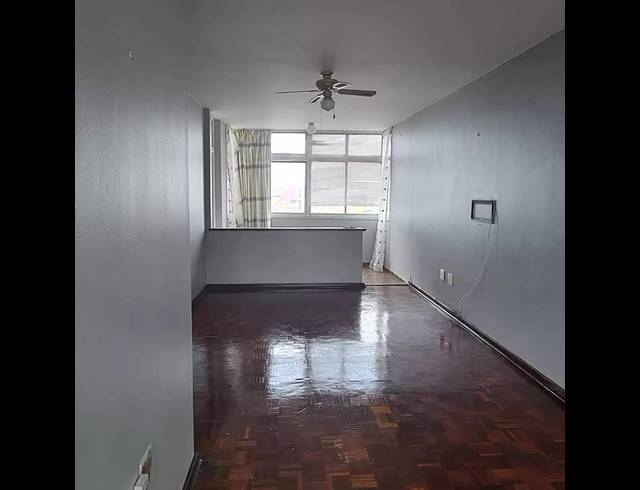 1.5 BEDROOM FLAT TO LET IN GLENWOOD